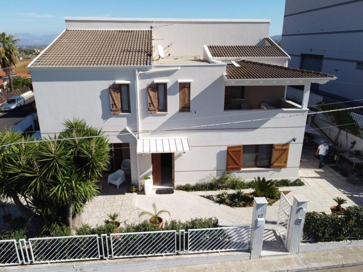 Villa Girasole 阿尔卡莫 外观 照片